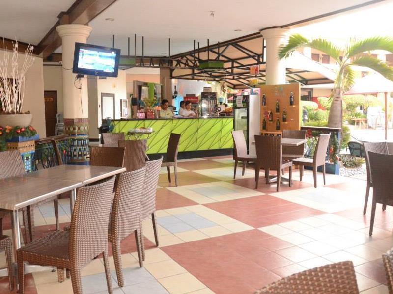 La Maja Rica Hotel Tarlac City Εξωτερικό φωτογραφία