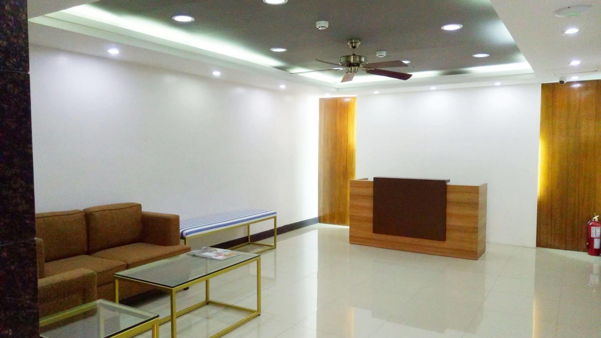 La Maja Rica Hotel Tarlac City Εξωτερικό φωτογραφία