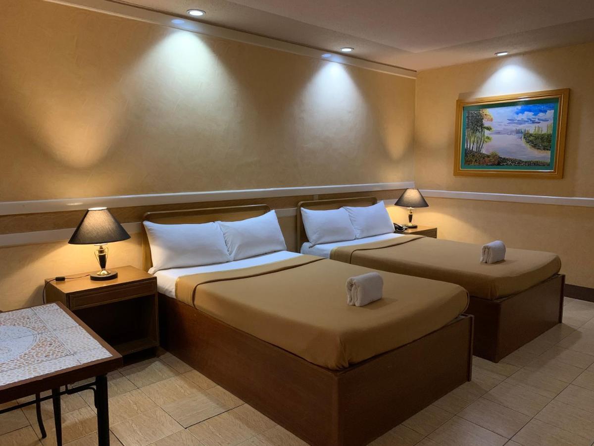 La Maja Rica Hotel Tarlac City Εξωτερικό φωτογραφία
