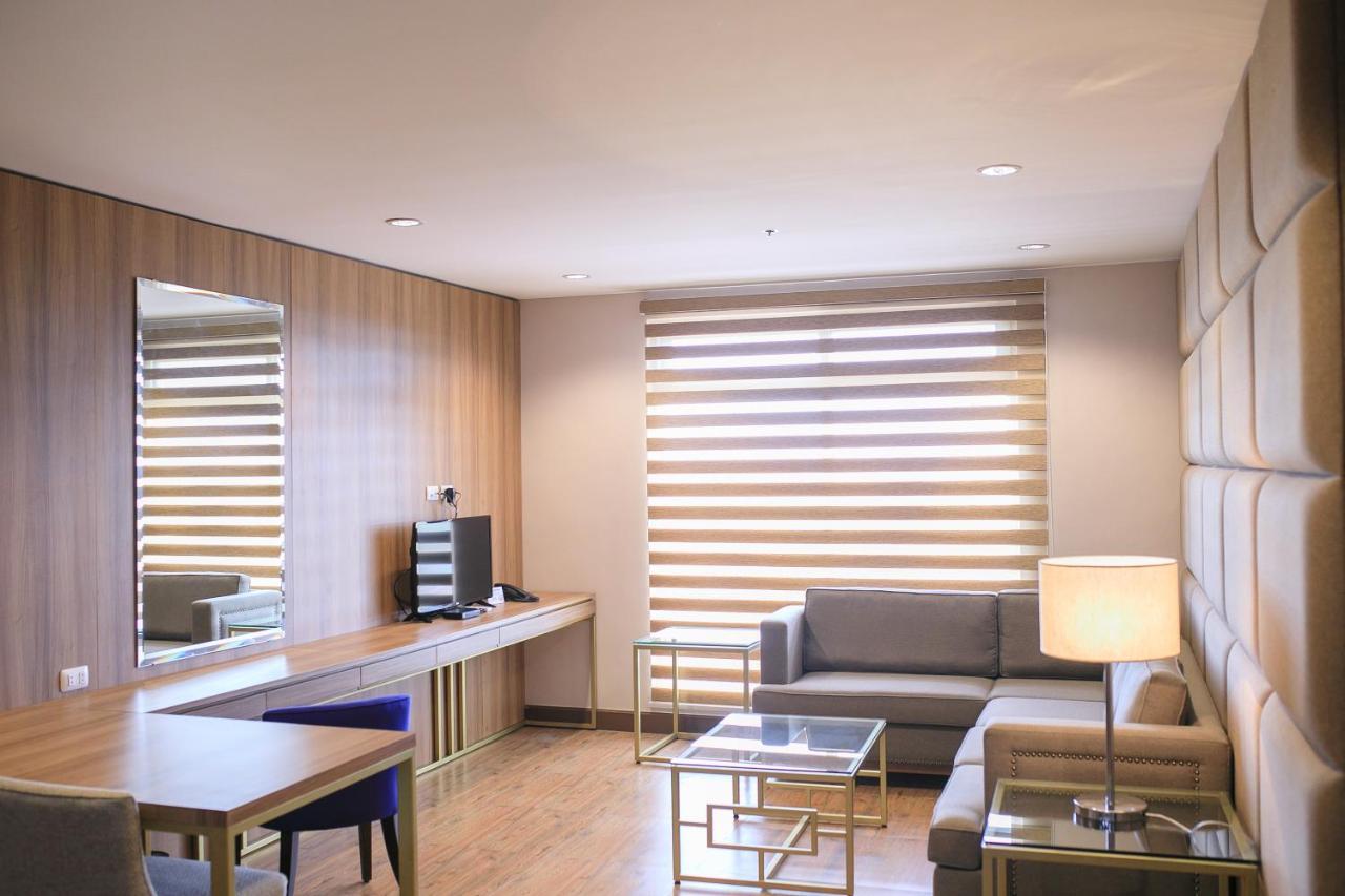 La Maja Rica Hotel Tarlac City Εξωτερικό φωτογραφία