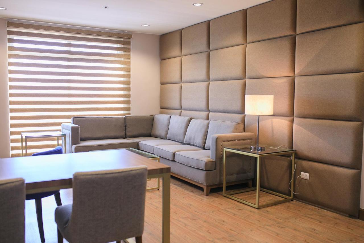 La Maja Rica Hotel Tarlac City Εξωτερικό φωτογραφία