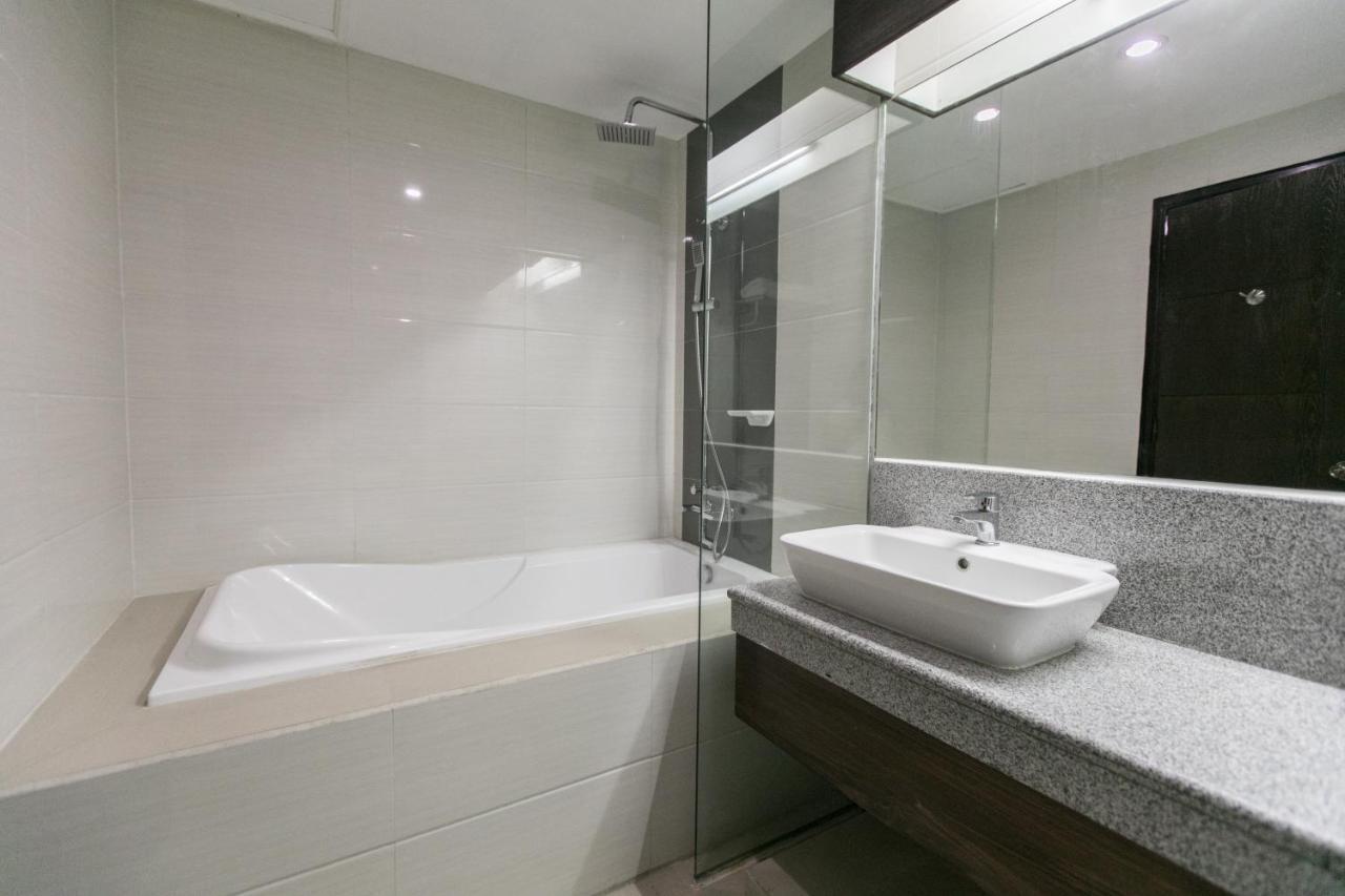 La Maja Rica Hotel Tarlac City Εξωτερικό φωτογραφία