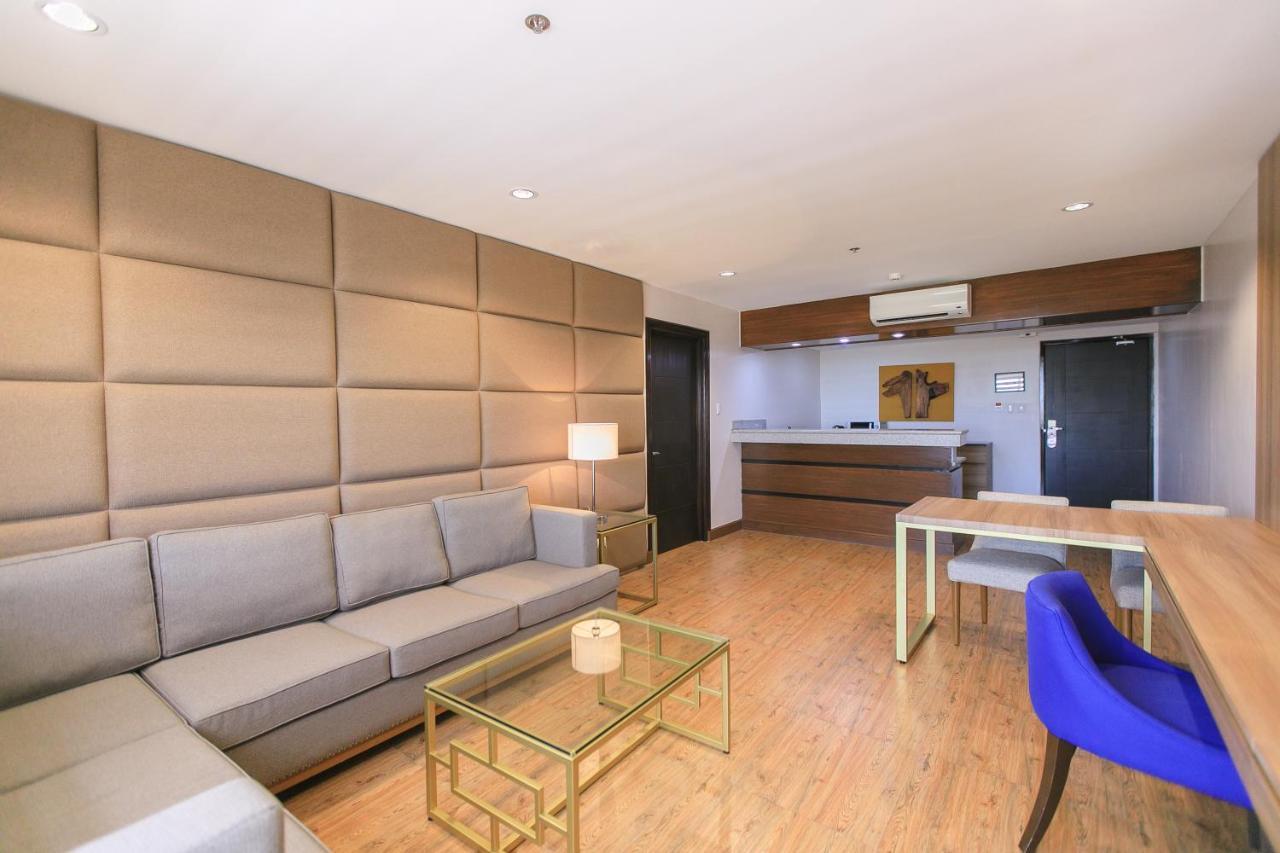 La Maja Rica Hotel Tarlac City Εξωτερικό φωτογραφία