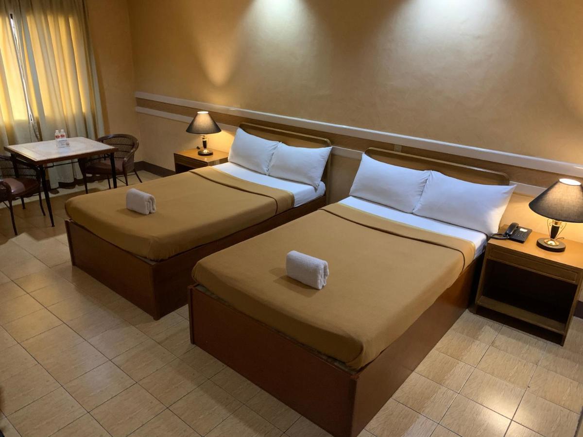 La Maja Rica Hotel Tarlac City Εξωτερικό φωτογραφία